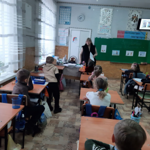 Сегодня наши первоклассники были посвящены в юные читатели и у них прошло открытое мероприятие